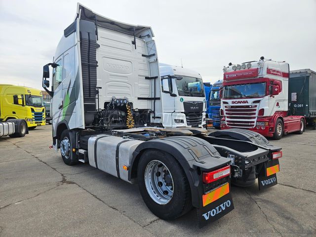 Eladó használt VOLVO FH 460 Globe Standard 2014 Fehér színű