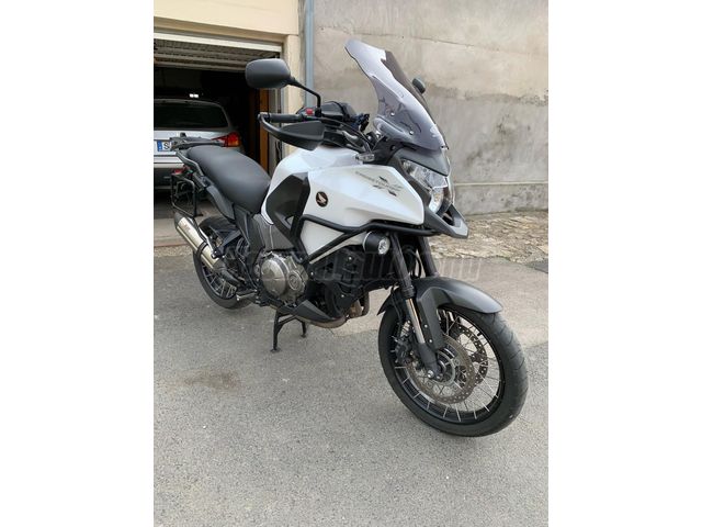 Elad Haszn Lt Honda Vfr X Crosstourer Feh R Met L