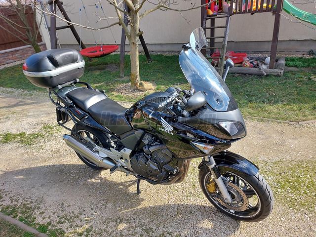 Elad Haszn Lt Honda Cbf Fekete Met L Sz N