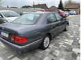 MERCEDES-BENZ E-OSZTÁLY 1996/2 - 4