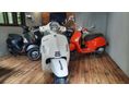 VESPA GTS 300 SUPER FEKETE SZÍNBEN KÉSZLETEN !2+2 ÉV GARI!
