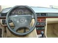 MERCEDES-BENZ E 250 1995/8 - 11