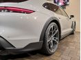 PORSCHE TAYCAN 2023/12 - 11