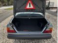 MERCEDES-BENZ E-OSZTÁLY 1986/12 - 14