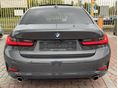 BMW 330 2020/7 - 8