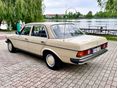 MERCEDES-BENZ 200 1982/6 - 2