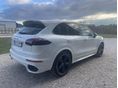 PORSCHE CAYENNE 2018/3 - 3