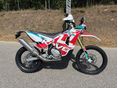 KOVE 450 RALLY FIRSS ÉRKEZÉS ÉS NÉVRE ÍRT ÁR