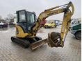KOMATSU 2011/2 - 4