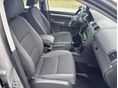 VOLKSWAGEN TOURAN 2011 - 11