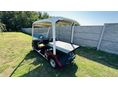 Yamaha G31e elektromos golfkocsi platóval