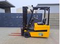 CATERPILLAR 2000 - 1
