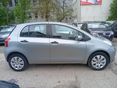 TOYOTA YARIS 2009/1 - 7