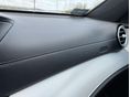 MERCEDES-BENZ E 200 2022/3 - 11