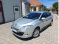 RENAULT MEGANE Grandtour 1.6 100 Authentique VEZETETT SZERVIZKÖNYV. 131.000 KM. 2. TULAJ. TOLATÓKAMERA