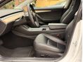 TESLA MODEL 3 2022/1 - 16