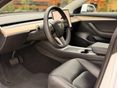TESLA MODEL 3 2022/1 - 17