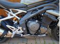 TRIUMPH SPEED TRIPLE 1200 RS 2021/8 - 10