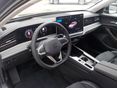 VOLKSWAGEN PASSAT 2025/8 - 9