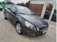 VOLVO V60 2.4 D [D5] AWD Summum Geartronic 215LE AUTOMATAVÁLTÓ FŰTÖTTBŐRBELSŐ NAVI DSTC BLIS CITYSAFETY 8LÉGZSÁK SÁVTARTÓ