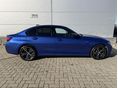 BMW 330 2024/10 - 4