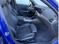 BMW 330 2024/10 - 7