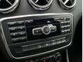 MERCEDES-BENZ A 200 2013/6 - 10