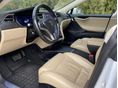 TESLA MODEL S 2017/6 - 8