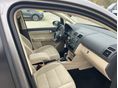 VOLKSWAGEN TOURAN 2011/9 - 10