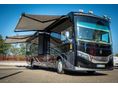 FREIGHTLINER Palazzo