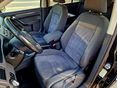 VOLKSWAGEN TOURAN 2010/8 - 19