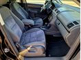 VOLKSWAGEN TOURAN 2010/8 - 21