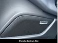 PORSCHE TAYCAN 2025 - 16
