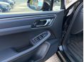 PORSCHE MACAN 2023 - 8