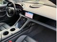 PORSCHE TAYCAN 2022 - 16