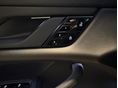 PORSCHE TAYCAN 2021 - 11