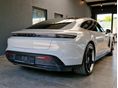 PORSCHE TAYCAN 2021 - 13