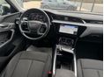 AUDI E-TRON 2022 - 8