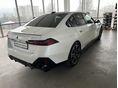 BMW 520 2025/4 - 6