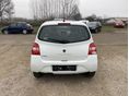 RENAULT TWINGO 2010/11 - 8