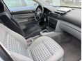 VOLKSWAGEN PASSAT 2000/6 - 9