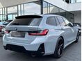 BMW 330 2023/4 - 8
