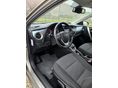 TOYOTA AURIS 2013/12 - 9