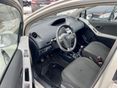 TOYOTA YARIS 2009/12 - 7