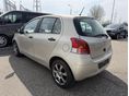 TOYOTA YARIS 2009/12 - 3