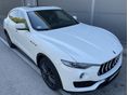 MASERATI LEVANTE 3.0 D V6 (Automata) Újszerű - 50.320km - 2 gyári kulcs - végig vezetett szervizkönyv