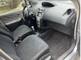TOYOTA YARIS 2006/1 - 7