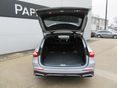 MERCEDES-BENZ E 220 2026 - 6