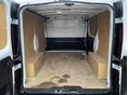 RENAULT TRAFIC 2022/3 - 6