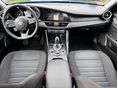 ALFA ROMEO GIULIA 2020/10 - 8
